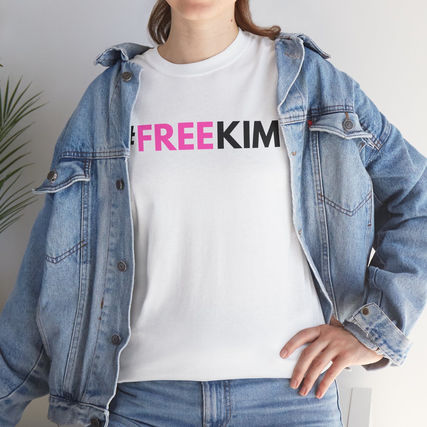 #FREEKIM White T-shirt | Kim The Gorilla Official Merch